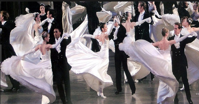 Viennese Dancers